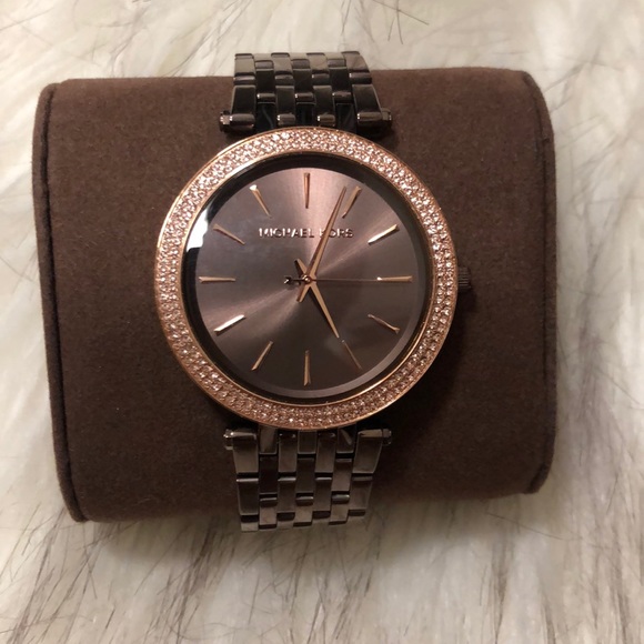 Watch Michael Kors - Picture 1 of 4